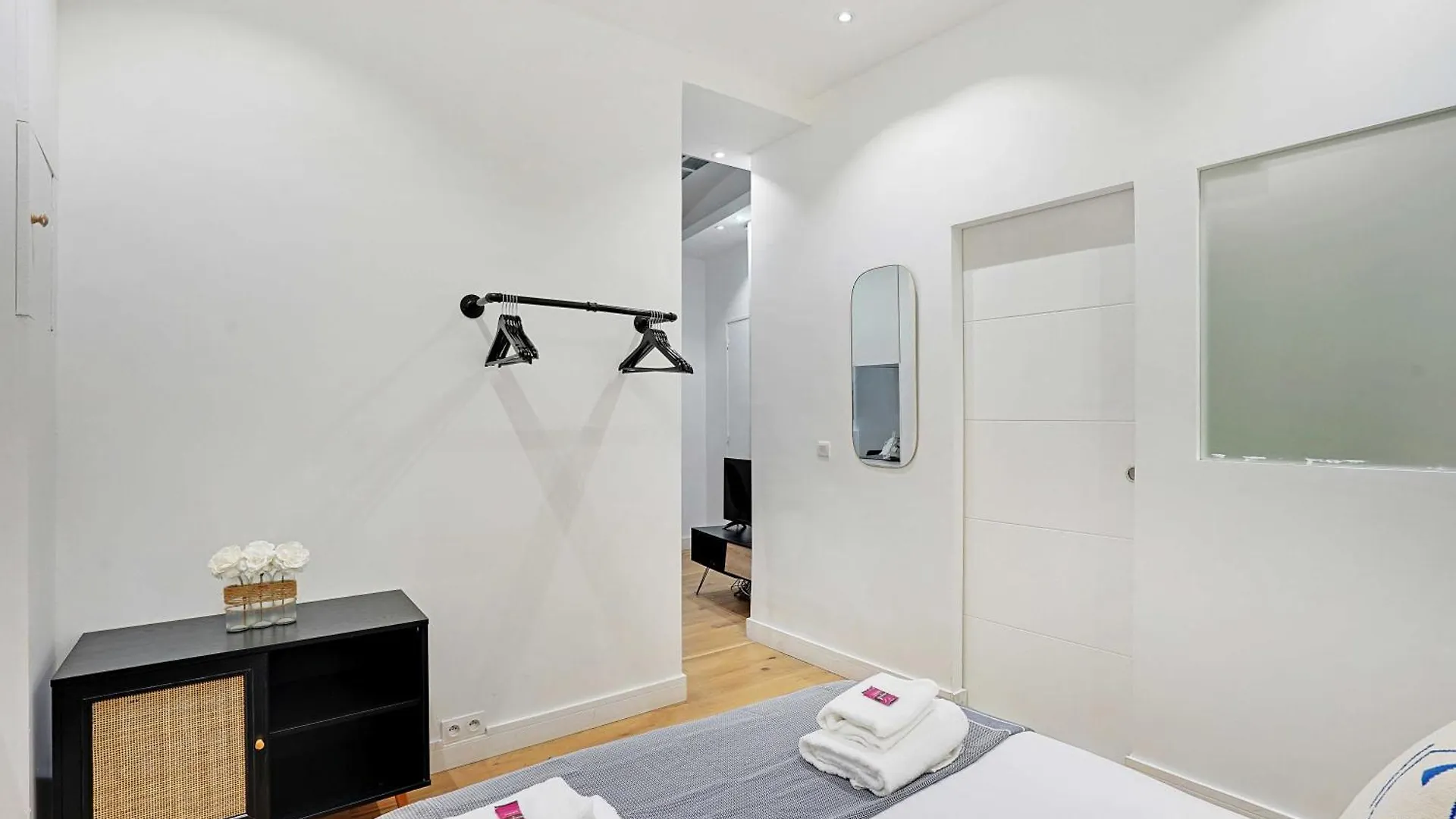 פריז Cozy Apartment - 1Br-3P - Bastille